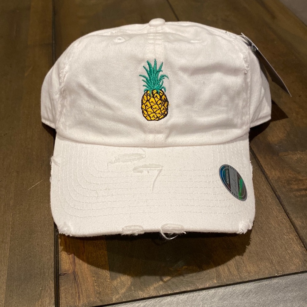 Pineapple White Hat NWT